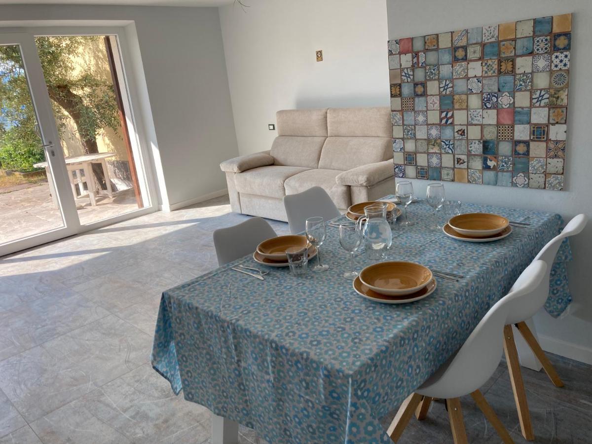 Redhouse Benaco Apartment Torri Del Benaco Ngoại thất bức ảnh
