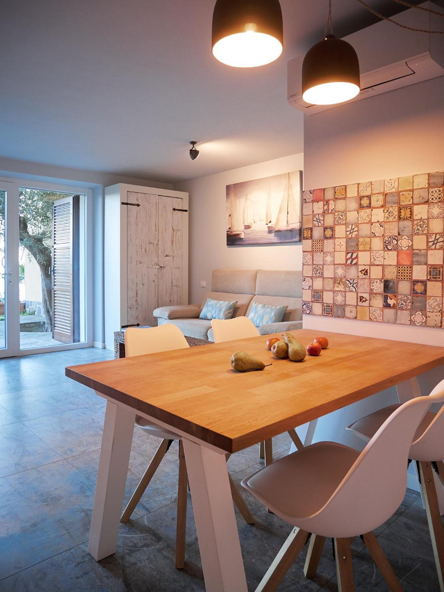 Redhouse Benaco Apartment Torri Del Benaco Ngoại thất bức ảnh